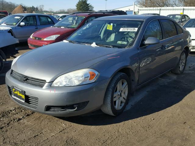 2G1WU58R779143549 - 2007 CHEVROLET IMPALA LTZ GRAY photo 2