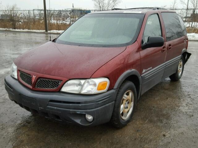 1GMDU03E22D215772 - 2002 PONTIAC MONTANA RED photo 2