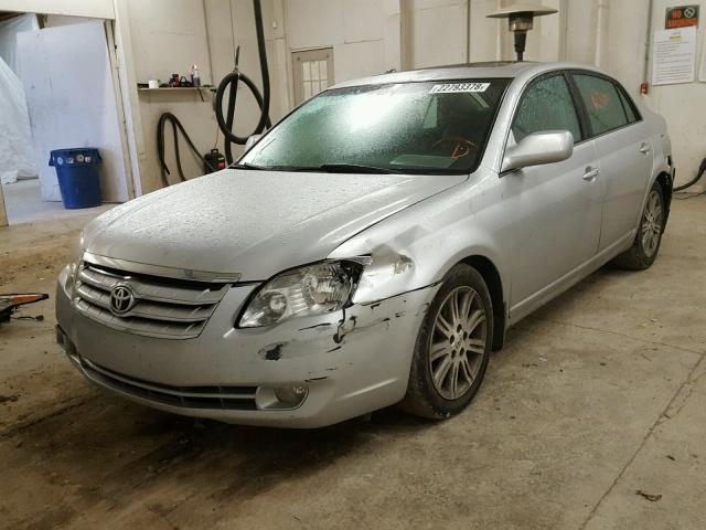 4T1BK36BX5U056214 - 2005 TOYOTA AVALON XL SILVER photo 2