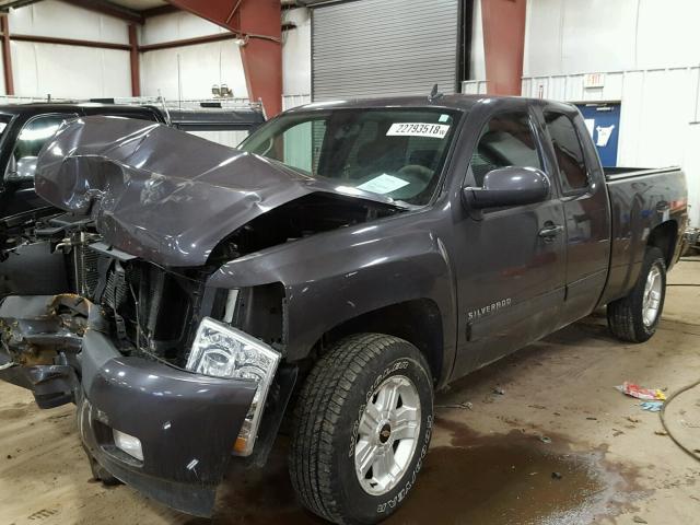 1GCSKSE30AZ214694 - 2010 CHEVROLET SILVERADO GRAY photo 2