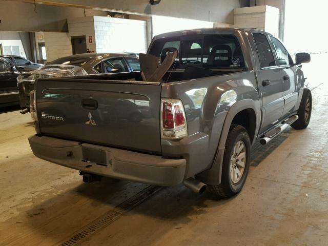 1Z7HC38K56S609068 - 2006 MITSUBISHI RAIDER DUR GRAY photo 4