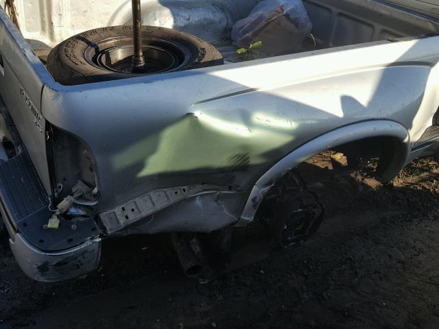 5TEWM72N02Z105754 - 2002 TOYOTA TACOMA XTR SILVER photo 9