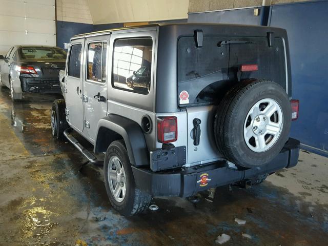 1C4BJWDG5EL233068 - 2014 JEEP WRANGLER U GRAY photo 3