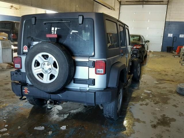 1C4BJWDG5EL233068 - 2014 JEEP WRANGLER U GRAY photo 4