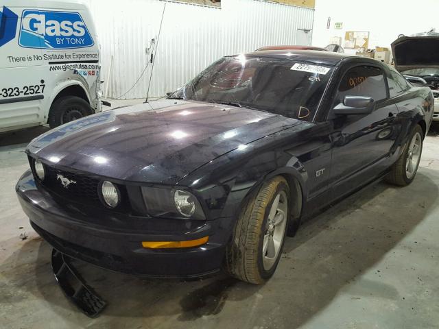 1ZVFT82H165196705 - 2006 FORD MUSTANG GT BLACK photo 2