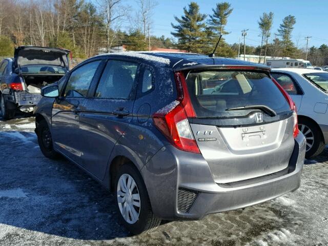 JHMGK5H55HS019955 - 2017 HONDA FIT LX Gris photo 3