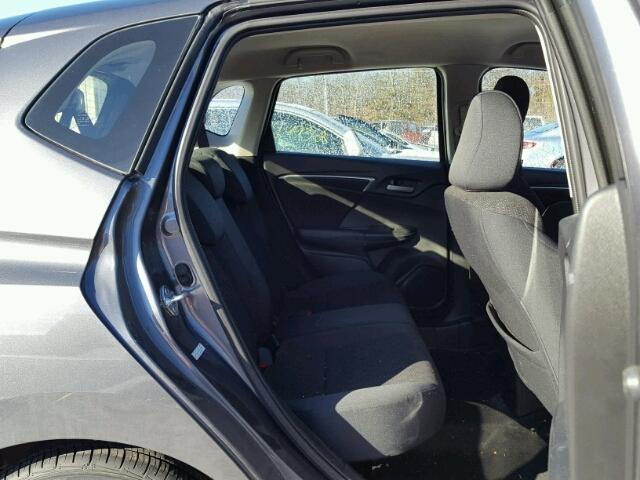 JHMGK5H55HS019955 - 2017 HONDA FIT LX Gris photo 6