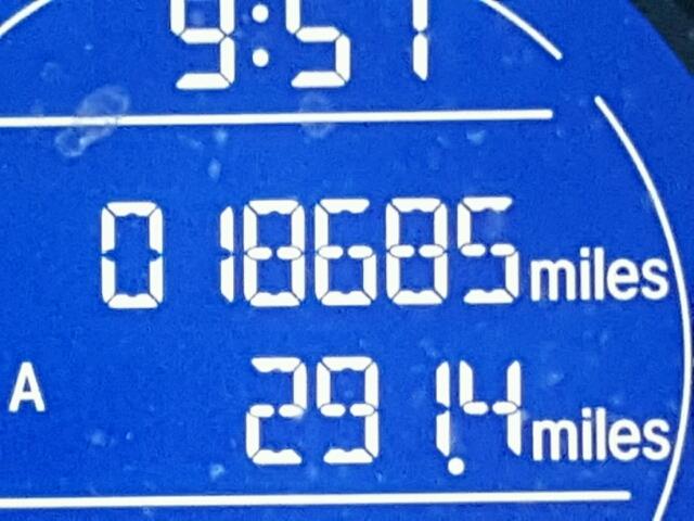 JHMGK5H55HS019955 - 2017 HONDA FIT LX Gris photo 8