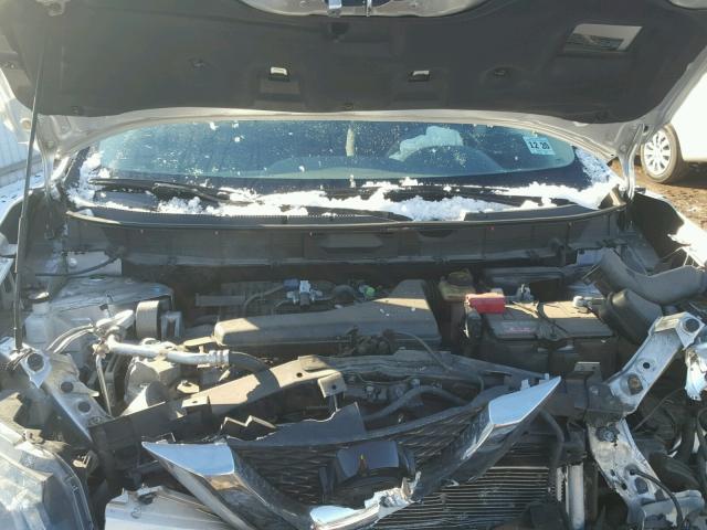 KNMAT2MV4FP558396 - 2015 NISSAN ROGUE S SILVER photo 7