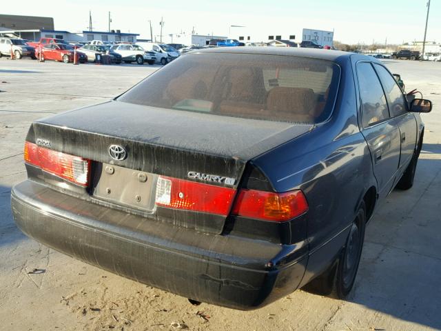 4T1BG22K3YU617407 - 2000 TOYOTA CAMRY CE BLACK photo 4