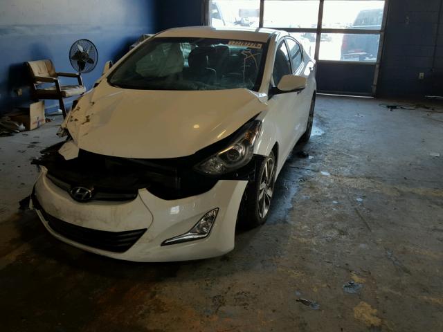 5NPDH4AE3EH458086 - 2014 HYUNDAI ELANTRA SE WHITE photo 2