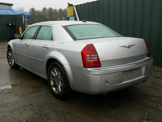 2C3AA63H55H668616 - 2005 CHRYSLER 300C SILVER photo 3