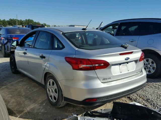 1FADP3E20FL318027 - 2015 FORD FOCUS S SILVER photo 3