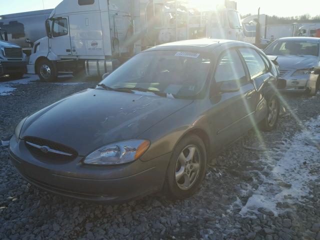 1FAFP55212A238973 - 2002 FORD TAURUS SES GRAY photo 2