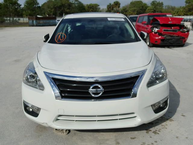 1N4AL3AP3EC111193 - 2014 NISSAN ALTIMA S WHITE photo 9