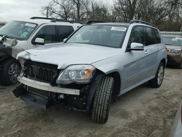 WDCGG8HB6BF630680 - 2011 MERCEDES-BENZ GLK 350 4M SILVER photo 2