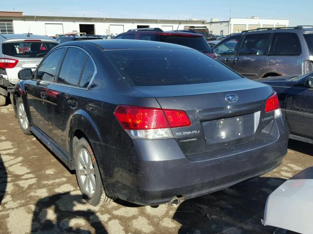 4S3BMCG6XB3249030 - 2011 SUBARU LEGACY 2.5 GRAY photo 3