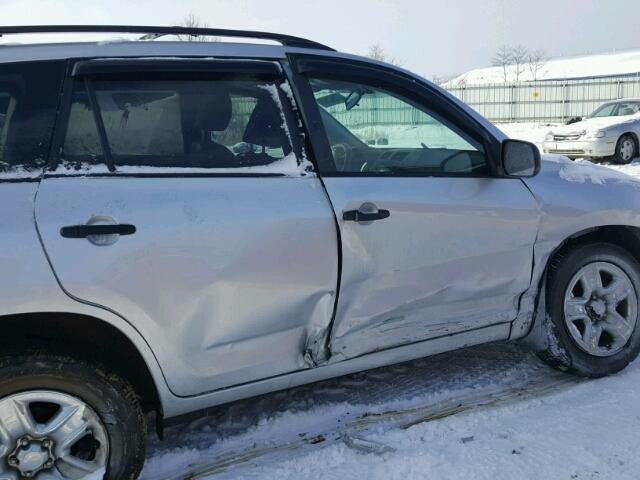 2T3BF4DV1CW261027 - 2012 TOYOTA RAV4 SILVER photo 9