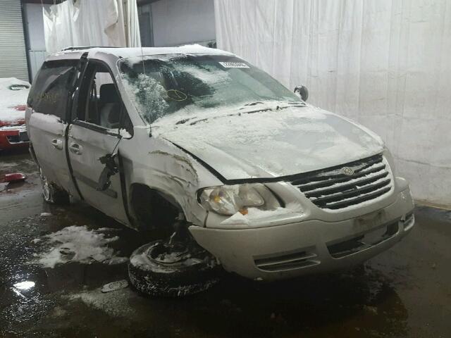 1A4GP45R96B608213 - 2006 CHRYSLER TOWN & COU SILVER photo 1