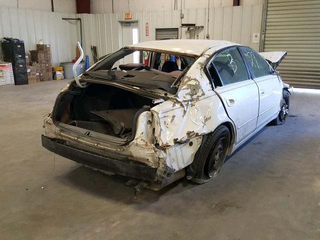 1N4AL11D25C956613 - 2005 NISSAN ALTIMA S WHITE photo 4