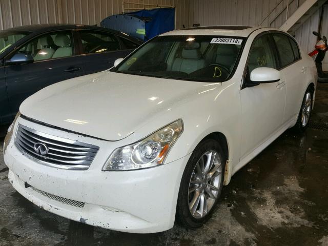 JNKBV61E48M215844 - 2008 INFINITI G35 WHITE photo 2