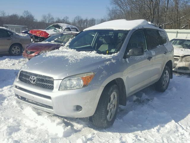 JTMBD33V875100575 - 2007 TOYOTA RAV4 SILVER photo 2