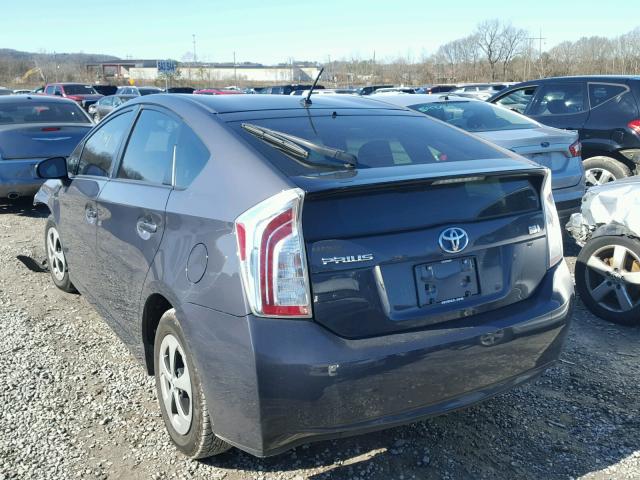 JTDKN3DU8D5652558 - 2013 TOYOTA PRIUS GRAY photo 3