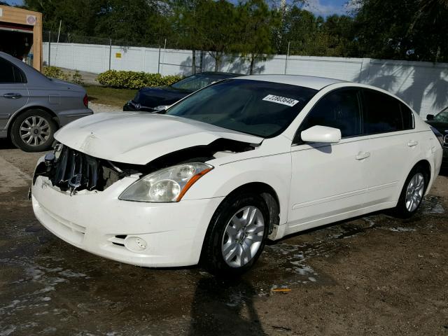 1N4AL2AP4AN476037 - 2010 NISSAN ALTIMA BAS WHITE photo 2