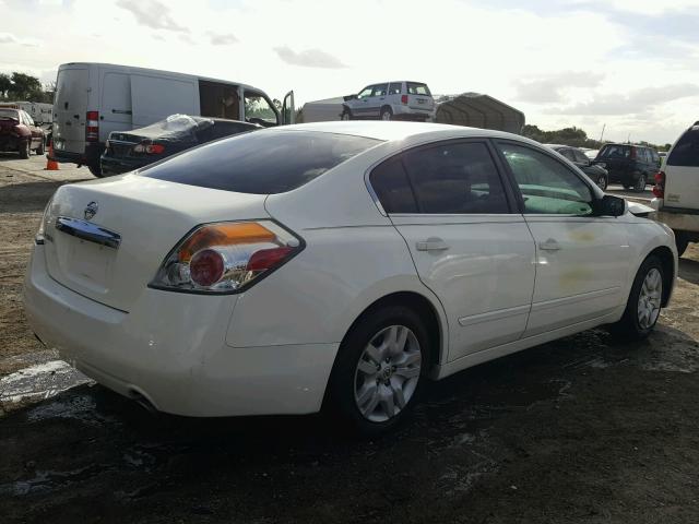 1N4AL2AP4AN476037 - 2010 NISSAN ALTIMA BAS WHITE photo 4