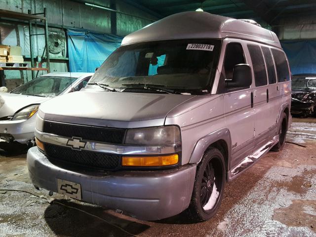 1GBFG15T941154533 - 2004 CHEVROLET EXPRESS G1 GRAY photo 2