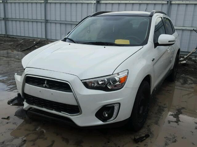 4A4AJ4AW3FE609938 - 2015 MITSUBISHI RVR GT WHITE photo 2