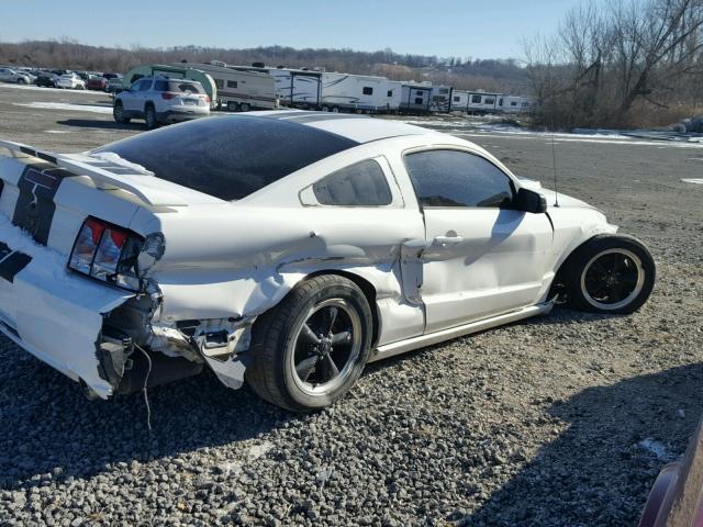 1ZVHT82H995146034 - 2009 FORD MUSTANG GT WHITE photo 9