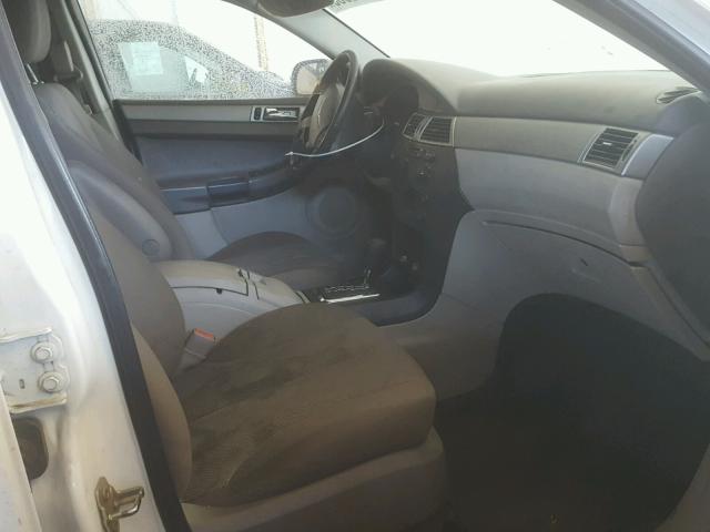 2C4GF48405R272685 - 2005 CHRYSLER PACIFICA თეთრი ფოტო 5