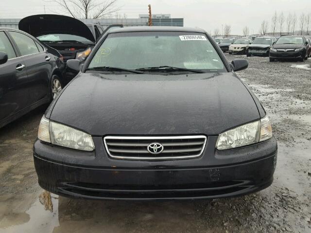 JT2BG22K210603332 - 2001 TOYOTA CAMRY CE BLACK photo 9