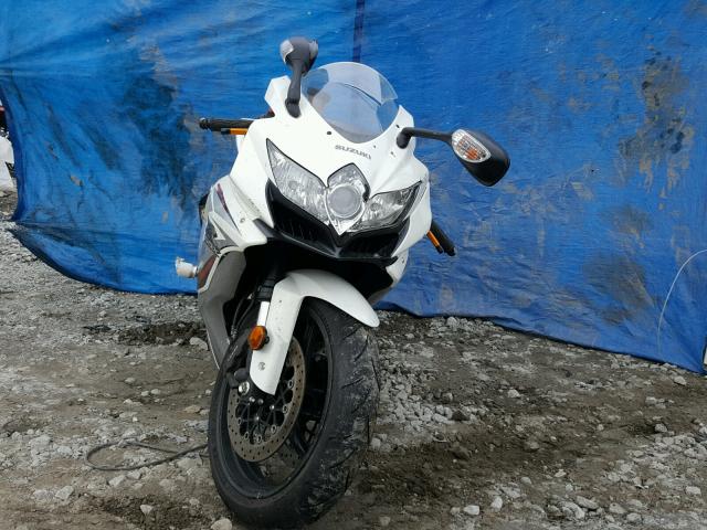 JS1GR7LA592103833 - 2009 SUZUKI GSX-R750 WHITE photo 9