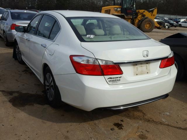 1HGCR2F32DA175335 - 2013 HONDA ACCORD LX WHITE photo 3