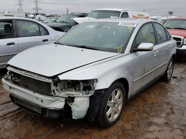 YV1MS682752075126 - 2005 VOLVO S40 T5 SILVER photo 2