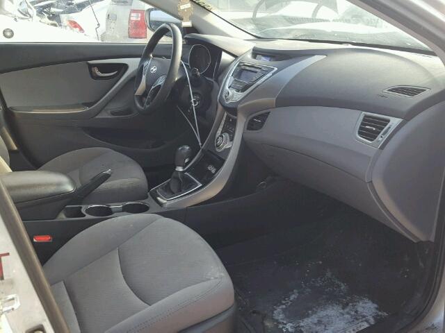 5NPDH4AE0BH006916 - 2011 HYUNDAI ELANTRA GL SILVER photo 5