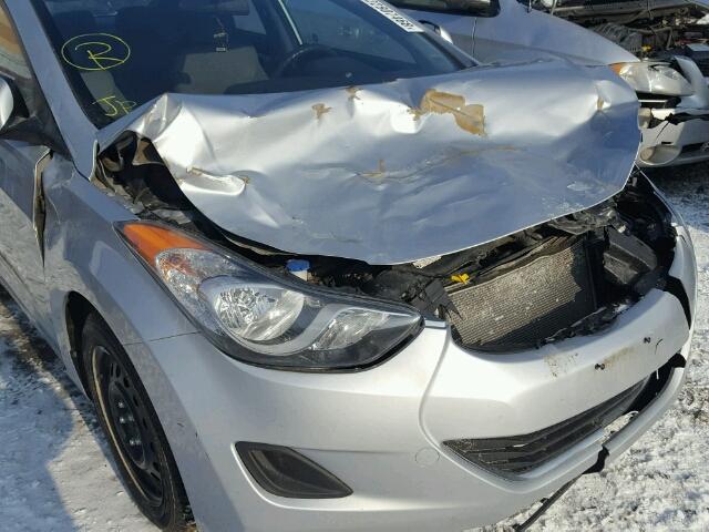 5NPDH4AE0BH006916 - 2011 HYUNDAI ELANTRA GL SILVER photo 9