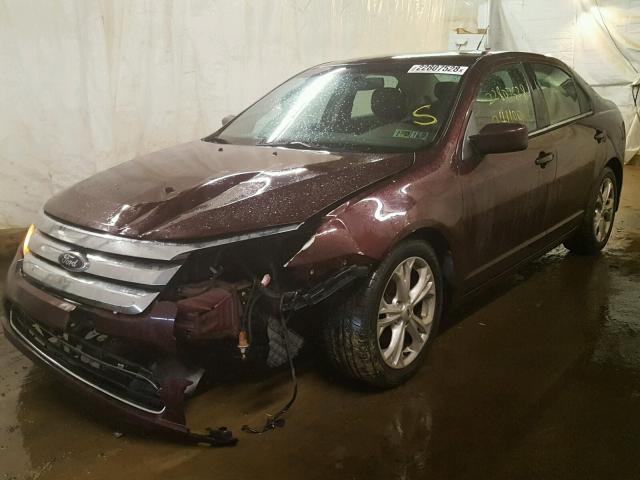 3FAHP0HA3CR272595 - 2012 FORD FUSION SE MAROON photo 2