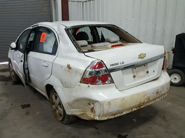 KL1TD56638B137970 - 2008 CHEVROLET AVEO BASE WHITE photo 3