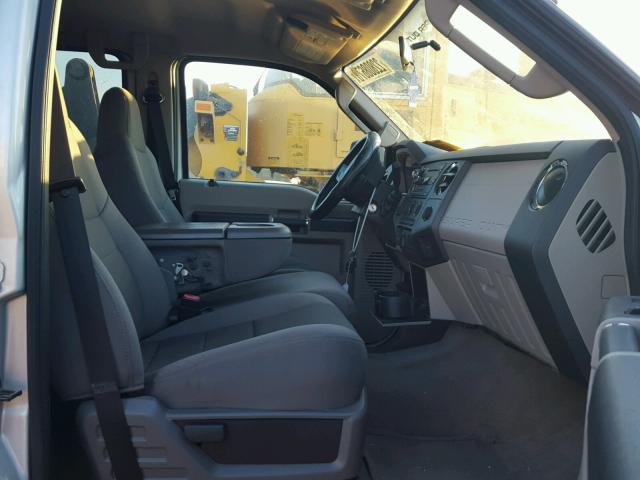 1FTSW21599EA22446 - 2009 FORD F250 SUPER SILVER photo 5