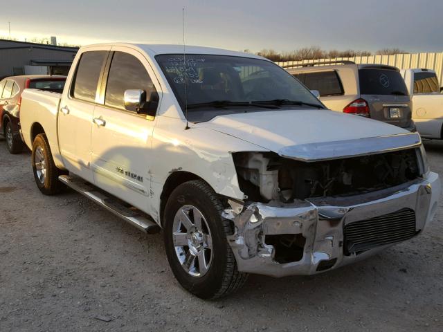 1N6BA07A67N202453 - 2007 NISSAN TITAN XE WHITE photo 1