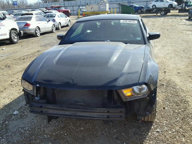 1ZVBP8AM5B5163024 - 2011 FORD MUSTANG BLACK photo 9