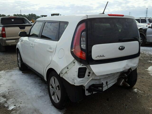 KNDJN2A22G7377044 - 2016 KIA SOUL WHITE photo 3