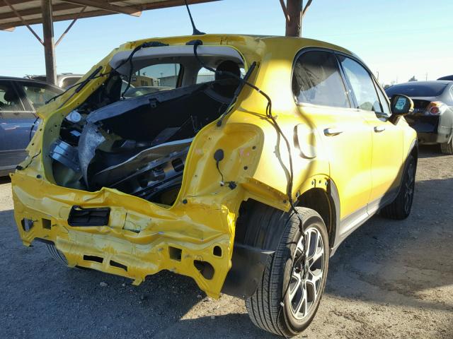 ZFBCFXCB2HP584389 - 2017 FIAT 500X TREKK YELLOW photo 4