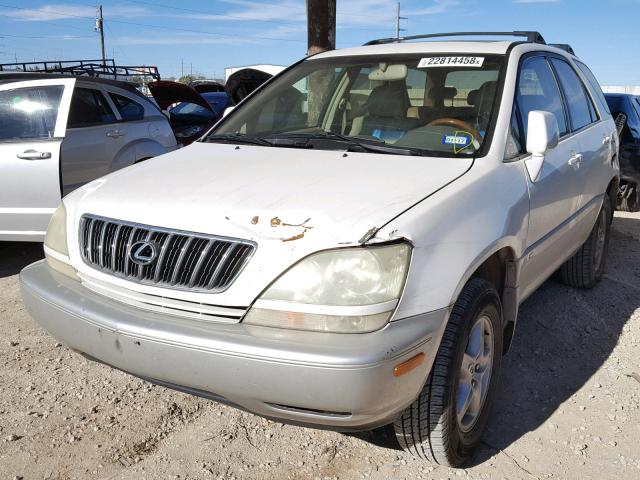 JTJGF10U720137359 - 2002 LEXUS RX 300 WHITE photo 2