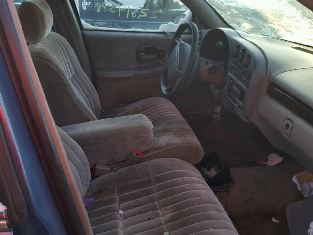 2G1WL52M6W1110832 - 1998 CHEVROLET LUMINA BAS ლურჯი ფოტო 5