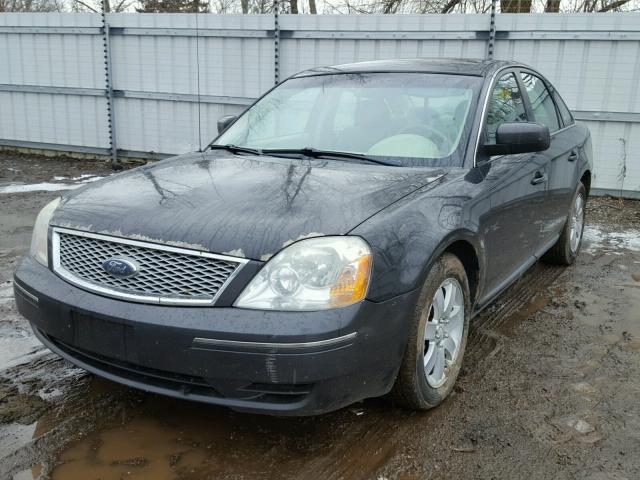 1FAFP24117G114410 - 2007 FORD FIVE HUNDR GRAY photo 2