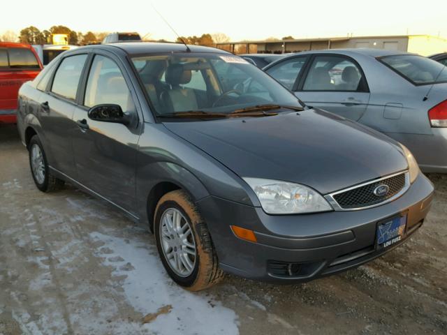 1FAHP34N17W326621 - 2007 FORD FOCUS ZX4 GRAY photo 1